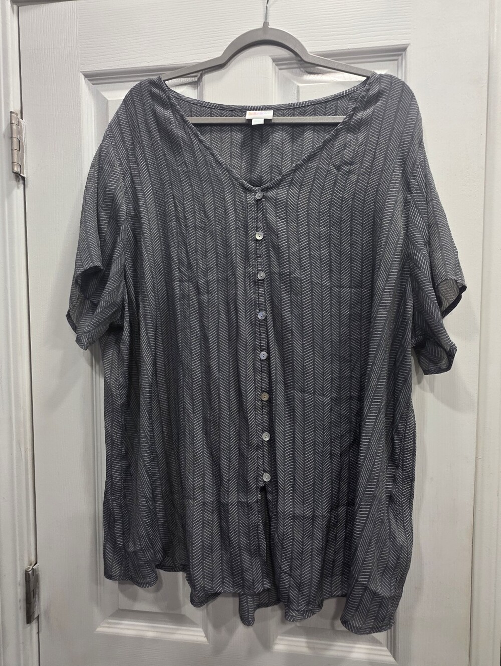 LulaRoe Shannah Button-Front Women's Top in Charcoal Gray